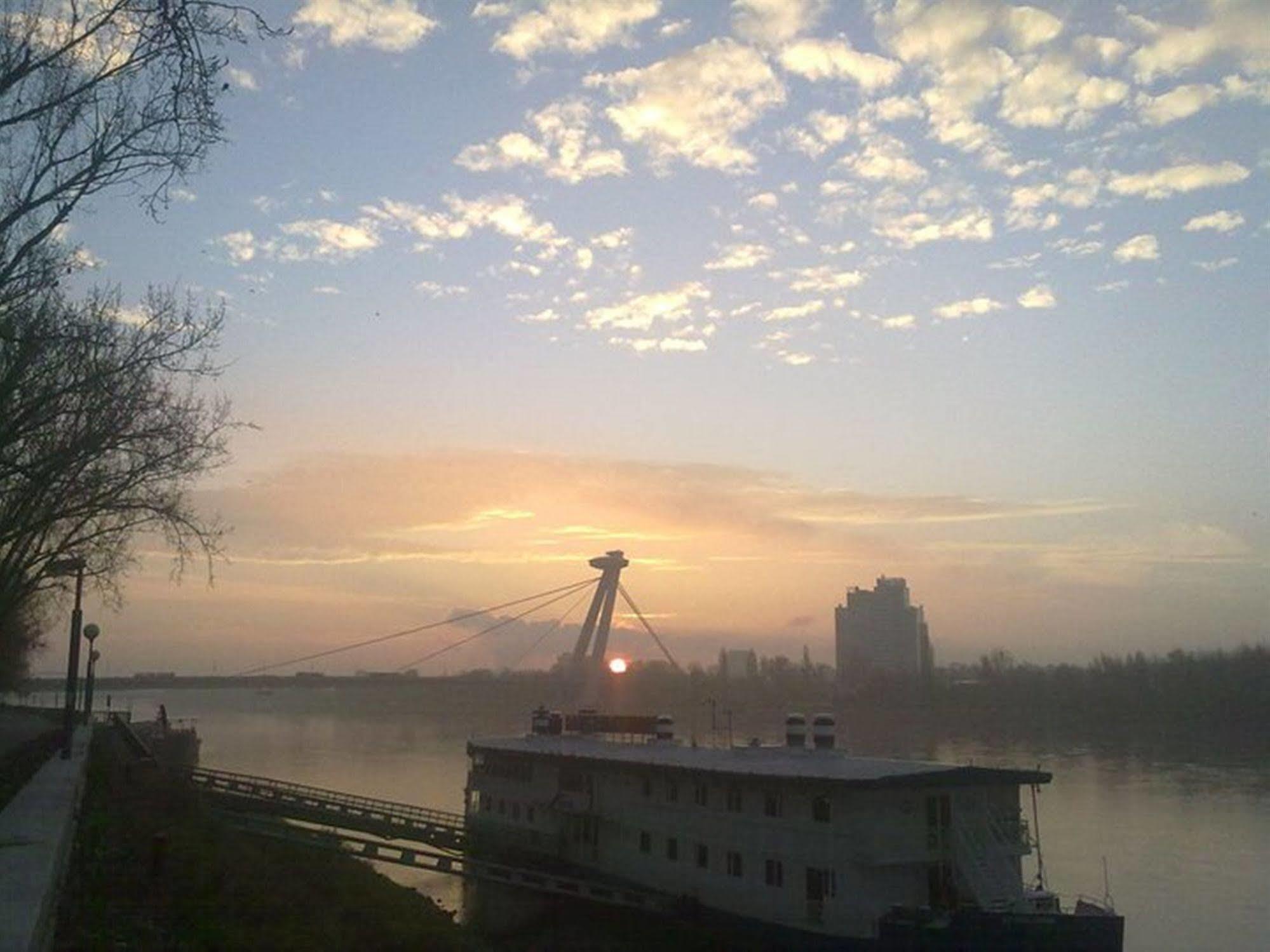 Botel Marina Bratislava Bagian luar foto