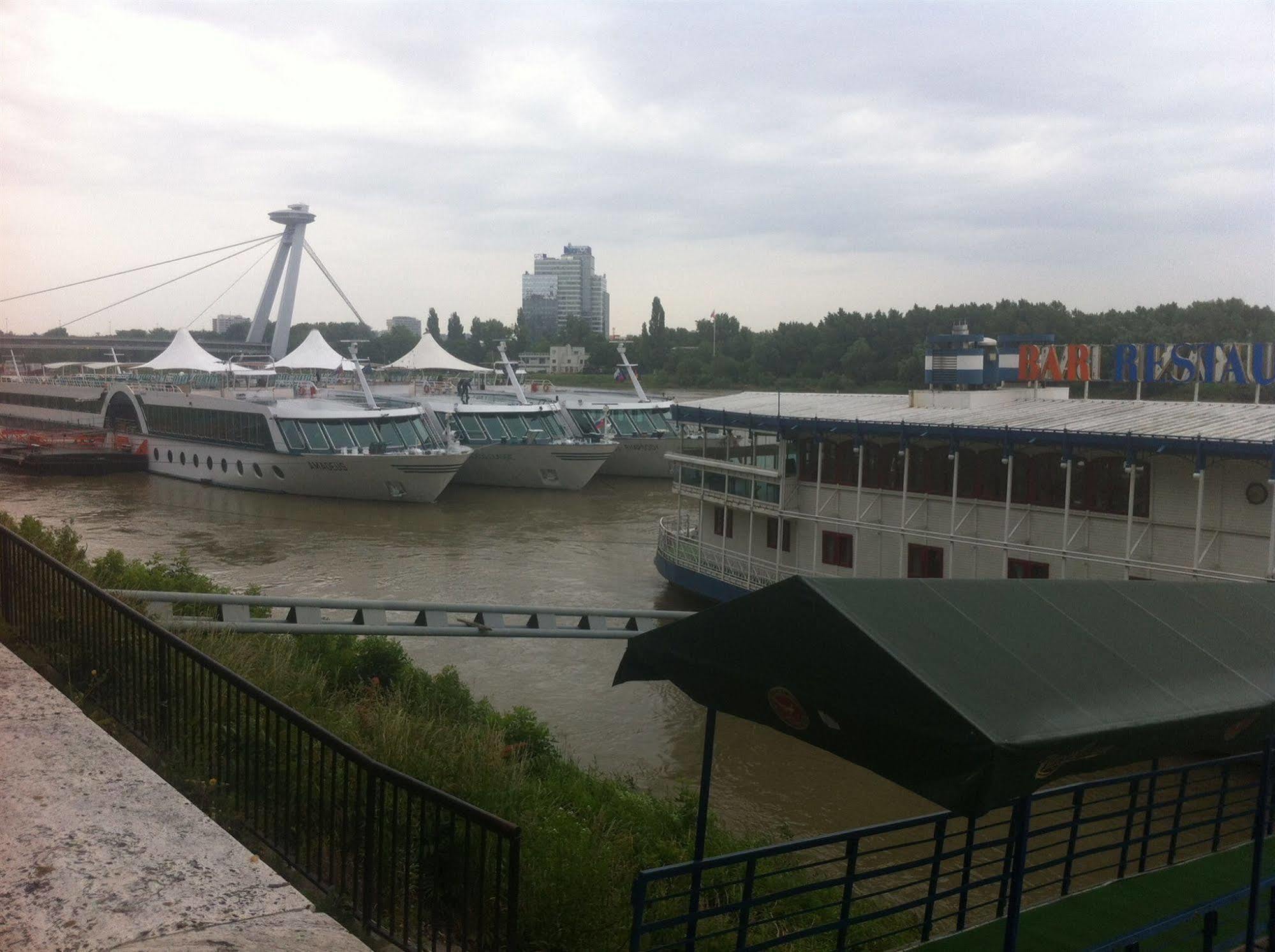 Botel Marina Bratislava Bagian luar foto